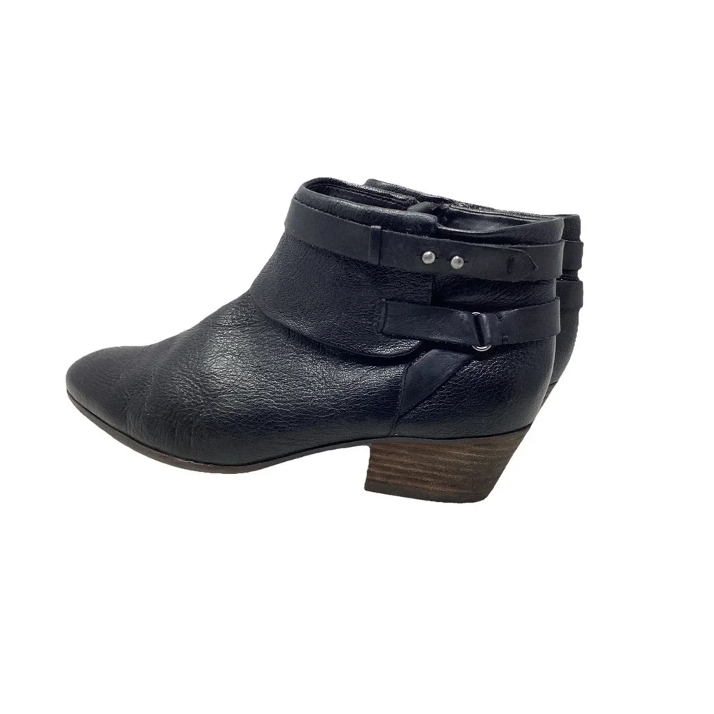 Clarks Spye Comet Ankle Bootie Black Pebbled Leather 1 3/4